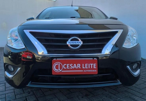 Nissan VERSA 2017 Preto — foto 1 de 3