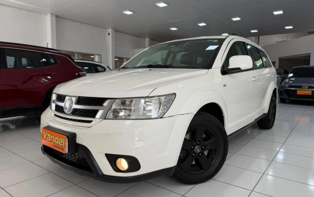 imagem-https://www.socarrao.com.br/sc-vehicle-images-prod/3178852/1786557929179-NzM4NTI1LmpwZw.jpg