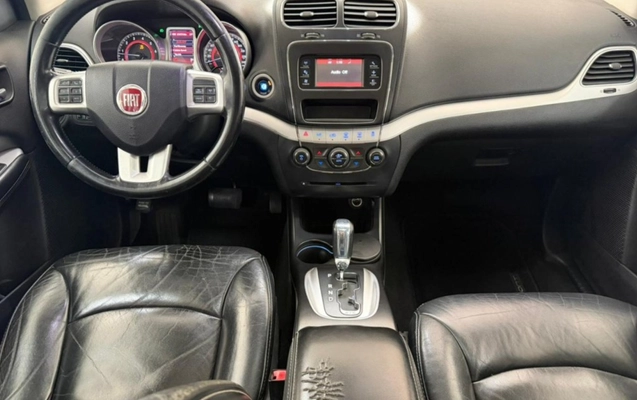 imagem-https://www.socarrao.com.br/sc-vehicle-images-prod/3178852/1786557929765-MjAyNl8wNF8yNF8xNF8xN180OS5qcGc.jpg
