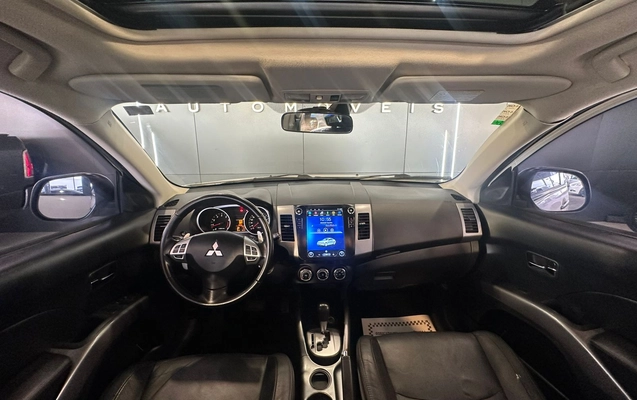imagem-https://www.socarrao.com.br/sc-vehicle-images-prod/3178909/1786558282902-003_7d418c83f7eaad1f23f20a437d67734a.jpeg