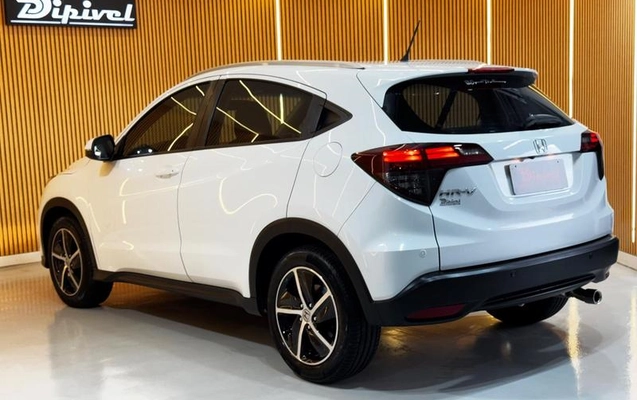 imagem-https://www.socarrao.com.br/sc-vehicle-images-prod/3178956/1789072186158-8372623_5_B_1750422968.jpeg