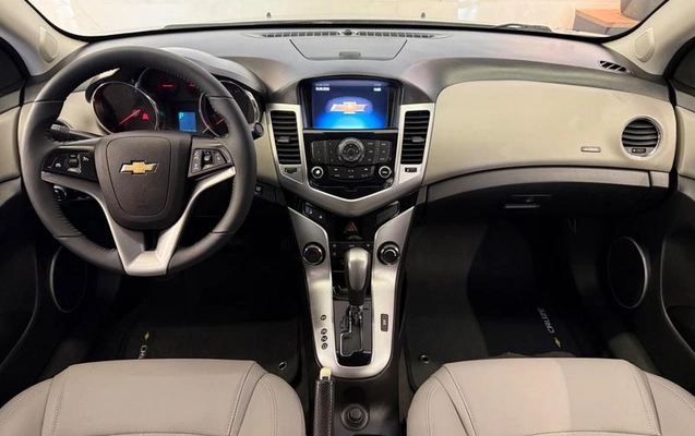 imagem-https://www.socarrao.com.br/sc-vehicle-images-prod/3179084/1789570444743-7907878_9_B_1593dfc6d8.jpeg