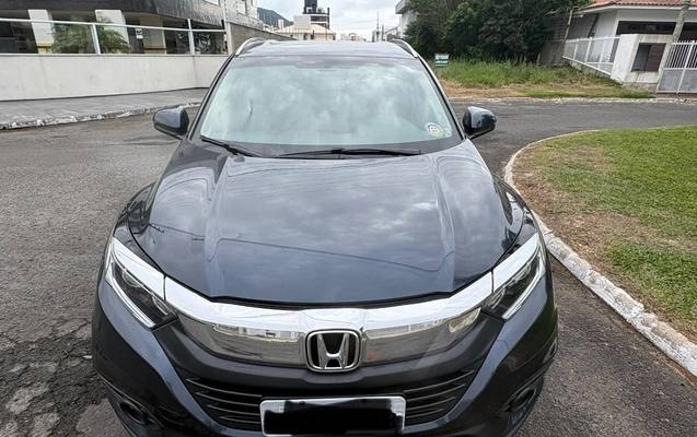 imagem-https://www.socarrao.com.br/sc-vehicle-images-prod/3179234/1787346136282-SU1HXzEyODMuanBlZw.jpeg