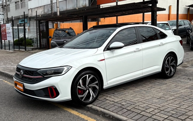 imagem-https://www.socarrao.com.br/sc-vehicle-images-prod/3179923/1786560852785-V2hhdHNBcHAgSW1hZ2UgMjAyNi0wOC0xMiBhdCAxNS4zOS41MC5qcGVn.jpeg
