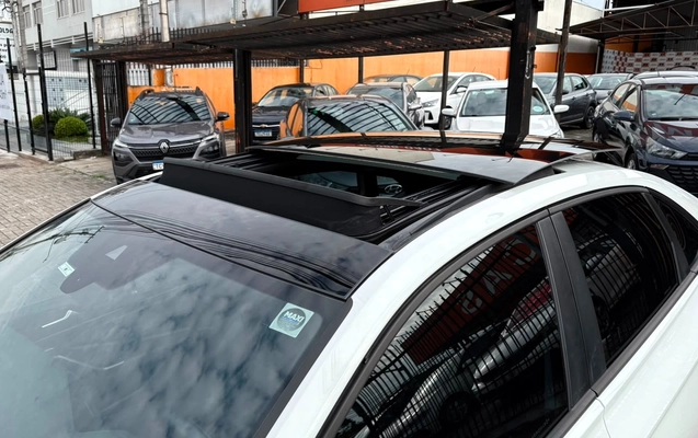 imagem-https://www.socarrao.com.br/sc-vehicle-images-prod/3179923/1786560852916-V2hhdHNBcHAgSW1hZ2UgMjAyNi0wOC0xMiBhdCAxNS4zOS41MCAoMSkuanBlZw.jpeg