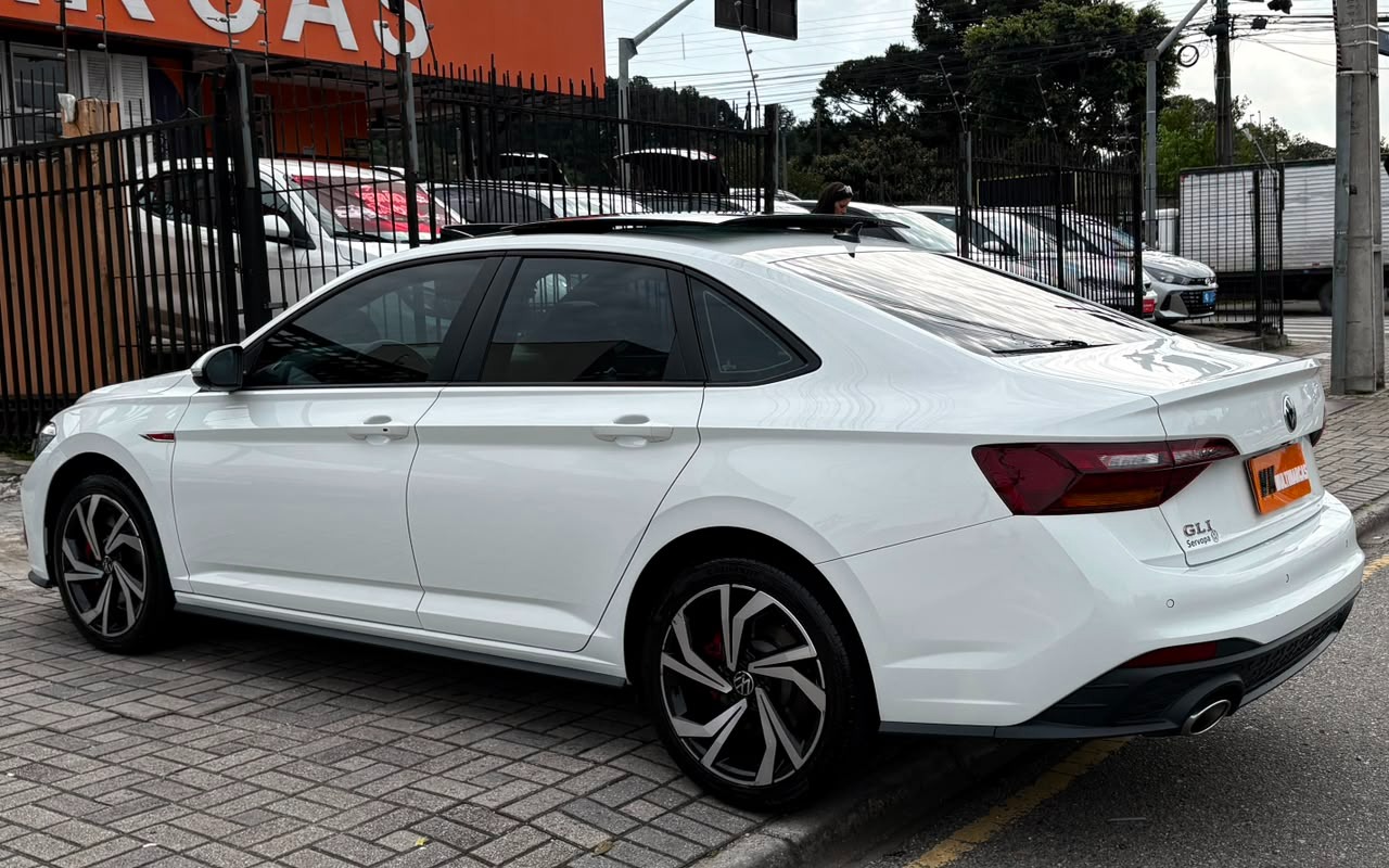 imagem-https://www.socarrao.com.br/sc-vehicle-images-prod/3179923/1786560854196-V2hhdHNBcHAgSW1hZ2UgMjAyNi0wOC0xMiBhdCAxNS4zOS41OCAoMikuanBlZw.jpeg