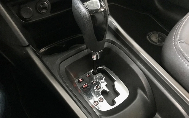 imagem-https://www.socarrao.com.br/sc-vehicle-images-prod/3180099/1787610708181-S57GP21vqnBiDnzHGcwO7zSyT6yi8suv.jpg