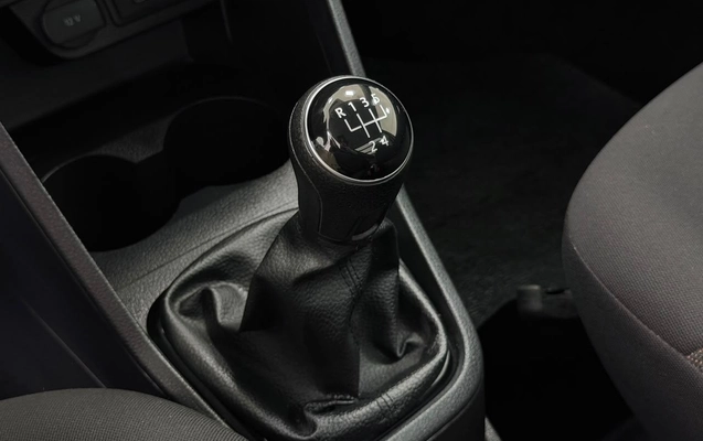 imagem-https://www.socarrao.com.br/sc-vehicle-images-prod/3180164/1786561516075-834d1643445741adb30fae48ee449f85_1786539433101.jpg
