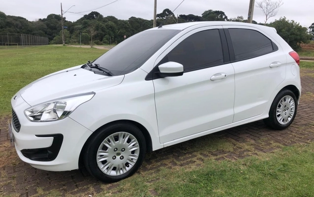 imagem-https://www.socarrao.com.br/sc-vehicle-images-prod/3180239/1786631484076-8ZiPQy4ZuB3YlC2ASgOMLfQqhEMI10Hs.jpg