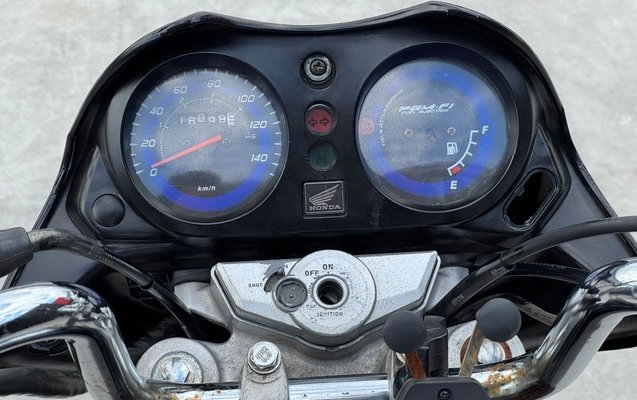 imagem-https://www.socarrao.com.br/sc-vehicle-images-prod/3180720/1786562967490-003_9fb3e91de7b1baa77cfeea144f578b45.jpeg
