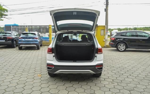 imagem-https://www.socarrao.com.br/sc-vehicle-images-prod/3180762/1787144553292-c23c7fd742404a6fbf80b8a035ceed42_1773342990867.jpg