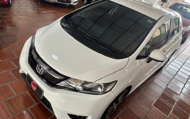 imagem-https://www.socarrao.com.br/sc-vehicle-images-prod/3180860/1786735365433-C8f5ik56H62EIEqUaxeTVHgE7b4hVdAa.jpg