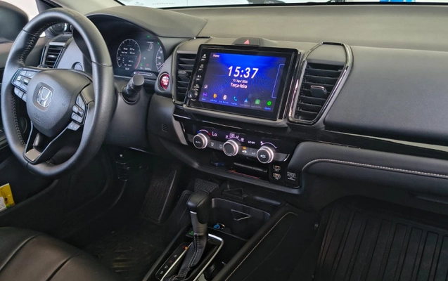 imagem-https://www.socarrao.com.br/sc-vehicle-images-prod/3180919/1786563685383-5ZQu6b1RTgSOGpBJEkiMxiWN1hWs1OQV.jpg