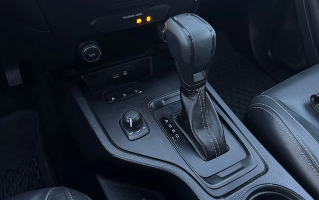 imagem-https://www.socarrao.com.br/sc-vehicle-images-prod/3181382/1786564809509-003_a688dbec1a06d5fe7c6a53dc011a3136.jpeg