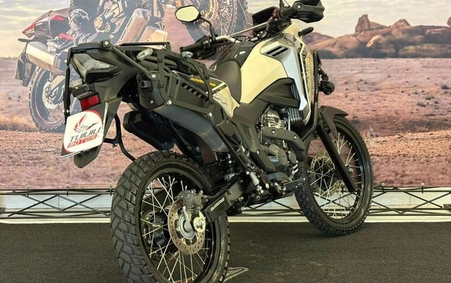 imagem-https://www.socarrao.com.br/sc-vehicle-images-prod/3181566/1786645144853-8351397_1_B_4af223084d.jpeg