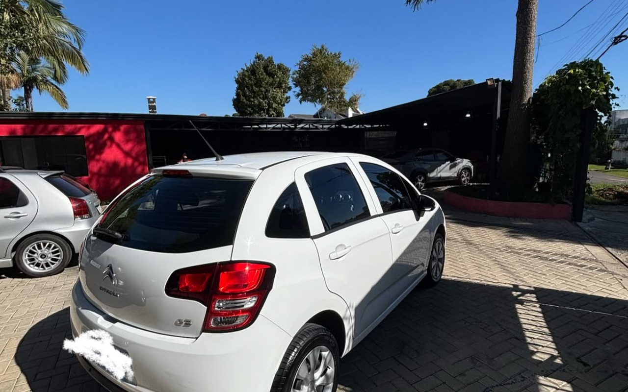 imagem-https://www.socarrao.com.br/sc-vehicle-images-prod/3181767/1786718558039-V2hhdHNBcHAgSW1hZ2UgMjAyNi0wNy0yMiBhdCAxOC40MS4xNi5qcGVn.jpeg