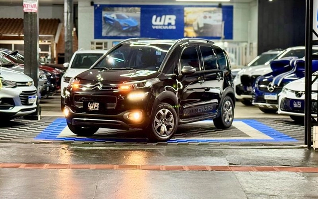 imagem-https://www.socarrao.com.br/sc-vehicle-images-prod/3181820/1786565885236-8348217_0_B_5845deb742.jpeg