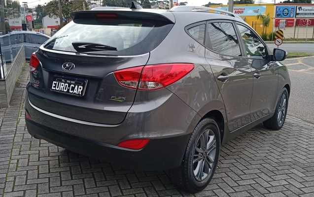 imagem-https://www.socarrao.com.br/sc-vehicle-images-prod/3181871/1786566067730-SVgzNSBHTCAyMDE5IDEwLmpwZw.jpg