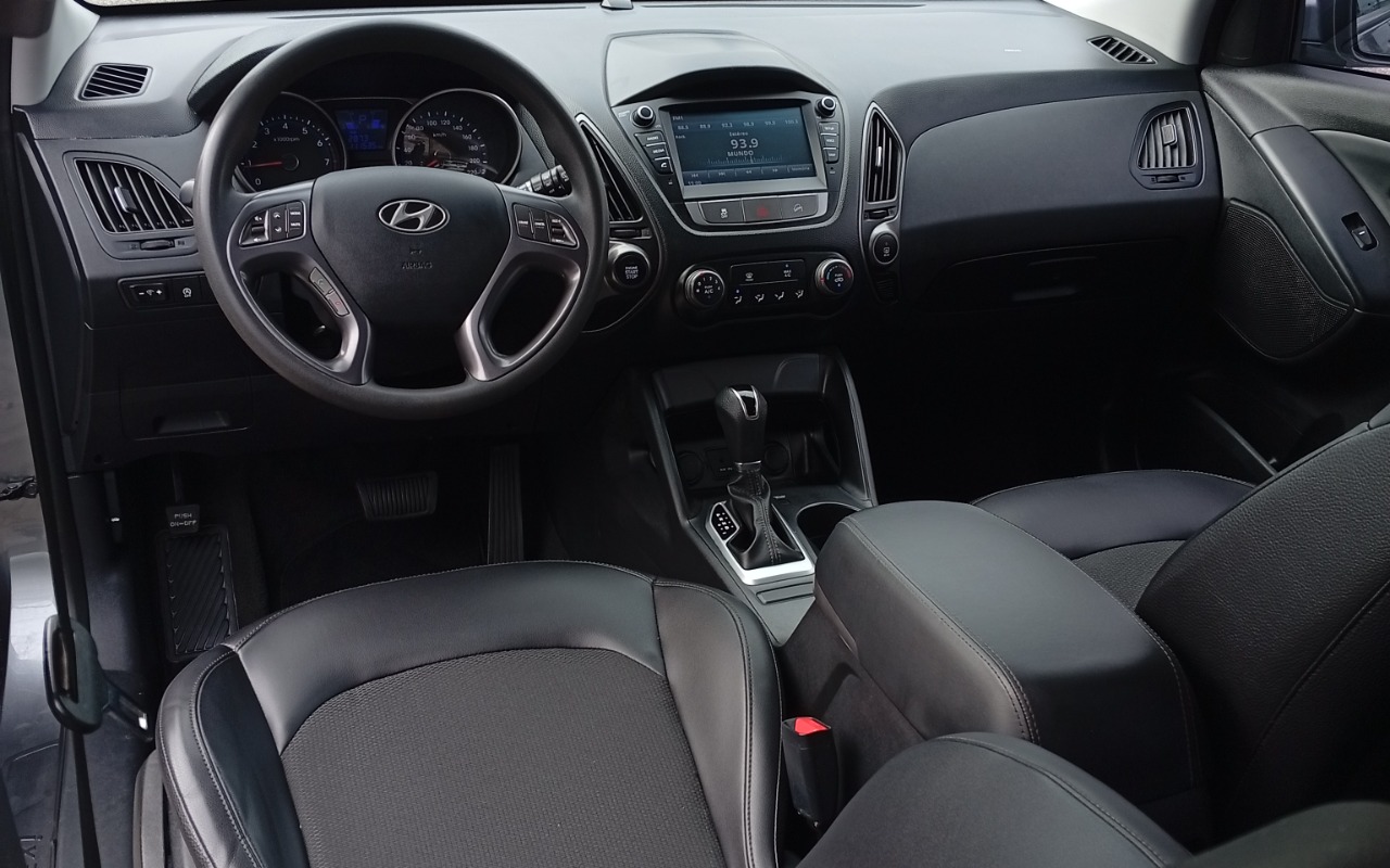 imagem-https://www.socarrao.com.br/sc-vehicle-images-prod/3181871/1786566068110-SVgzNSBHTCAyMDE5IDE1LmpwZw.jpg