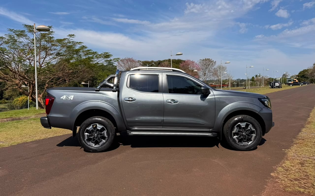 imagem-https://www.socarrao.com.br/sc-vehicle-images-prod/3181880/1786566086997-V2hhdHNBcHAgSW1hZ2UgMjAyNi0wOC0xMiBhdCAxNy4xNC4xOCAoMykuanBlZw.jpeg