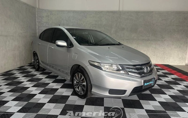 imagem-https://www.socarrao.com.br/sc-vehicle-images-prod/3182609/1789147126939-8371799_9_B_a3be144c2d.jpeg