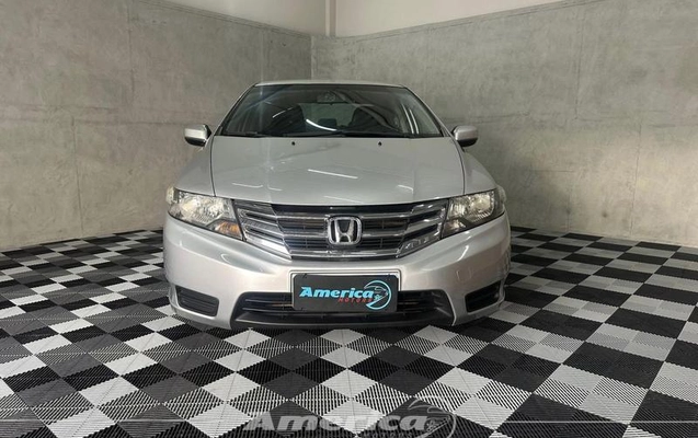 imagem-https://www.socarrao.com.br/sc-vehicle-images-prod/3182609/1789147126940-8371799_5_B_04f1ab18a4.jpeg