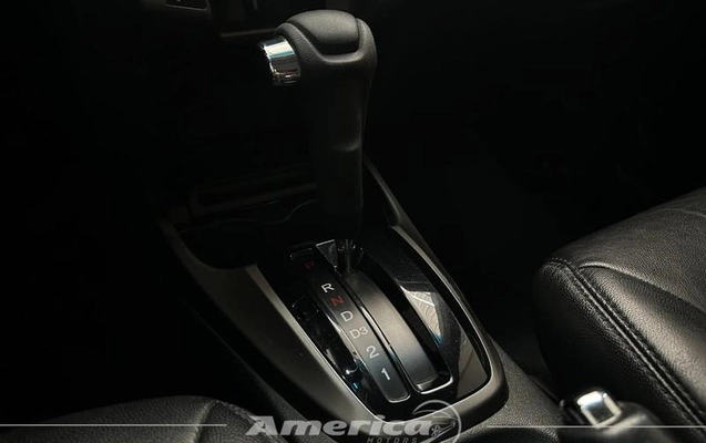 imagem-https://www.socarrao.com.br/sc-vehicle-images-prod/3182609/1789147126946-8371799_12_B_9e052dc0f9.jpeg
