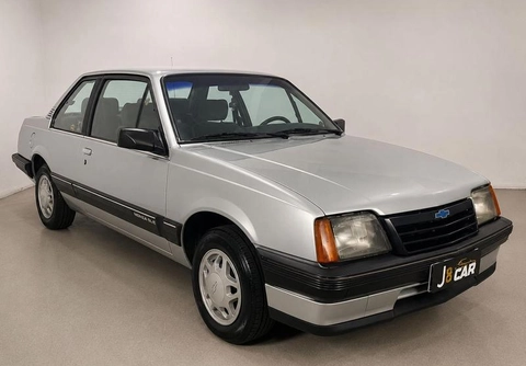 Chevrolet Monza Classic/ SL/e/SR 1.8 1988 Prata — foto 1 de 3