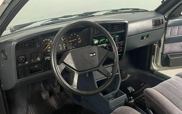imagem-https://www.socarrao.com.br/sc-vehicle-images-prod/3182651/1788182352953-8342058_9_B_767a4d2aa7.jpeg