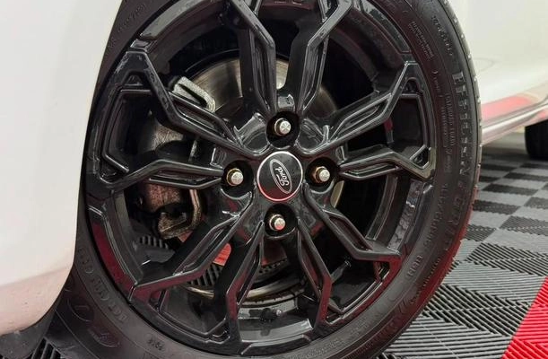 imagem-https://www.socarrao.com.br/sc-vehicle-images-prod/3182652/1787061533983-8370181_7_B_c5e21c43d6.jpeg