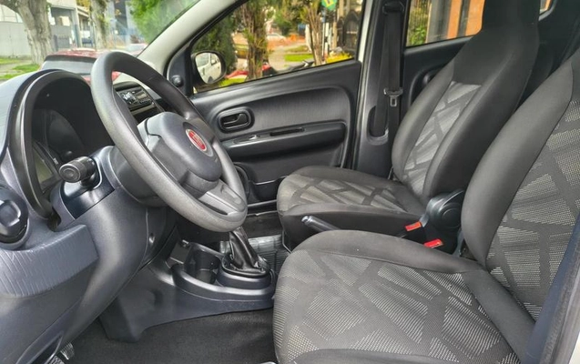 imagem-https://www.socarrao.com.br/sc-vehicle-images-prod/3183032/1789476071537-8374529_10_B_32587e3a86.jpeg