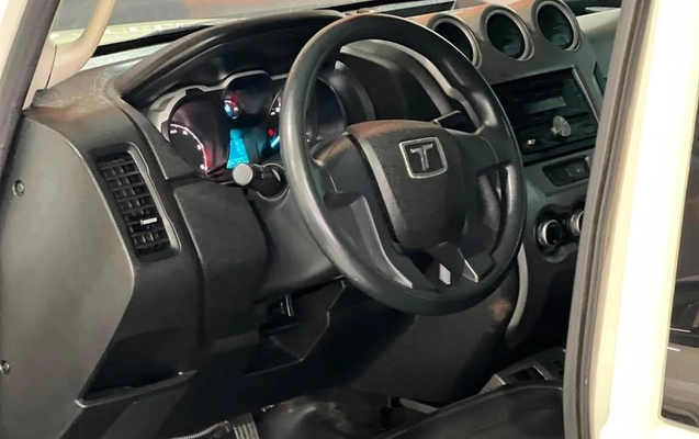imagem-https://www.socarrao.com.br/sc-vehicle-images-prod/3183333/1786569941155-8372760_10_B_387f68e426.jpeg