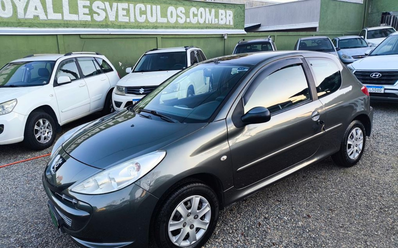Peugeot 207 Xr 1.4 Flex 8V 3P - foto 2