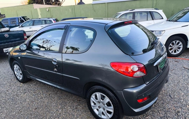 imagem-https://www.socarrao.com.br/sc-vehicle-images-prod/3183339/1787004885153-SU1HXzIwMjYwODE3XzE3MjQxNCAoQ29weSkuanBn.jpg