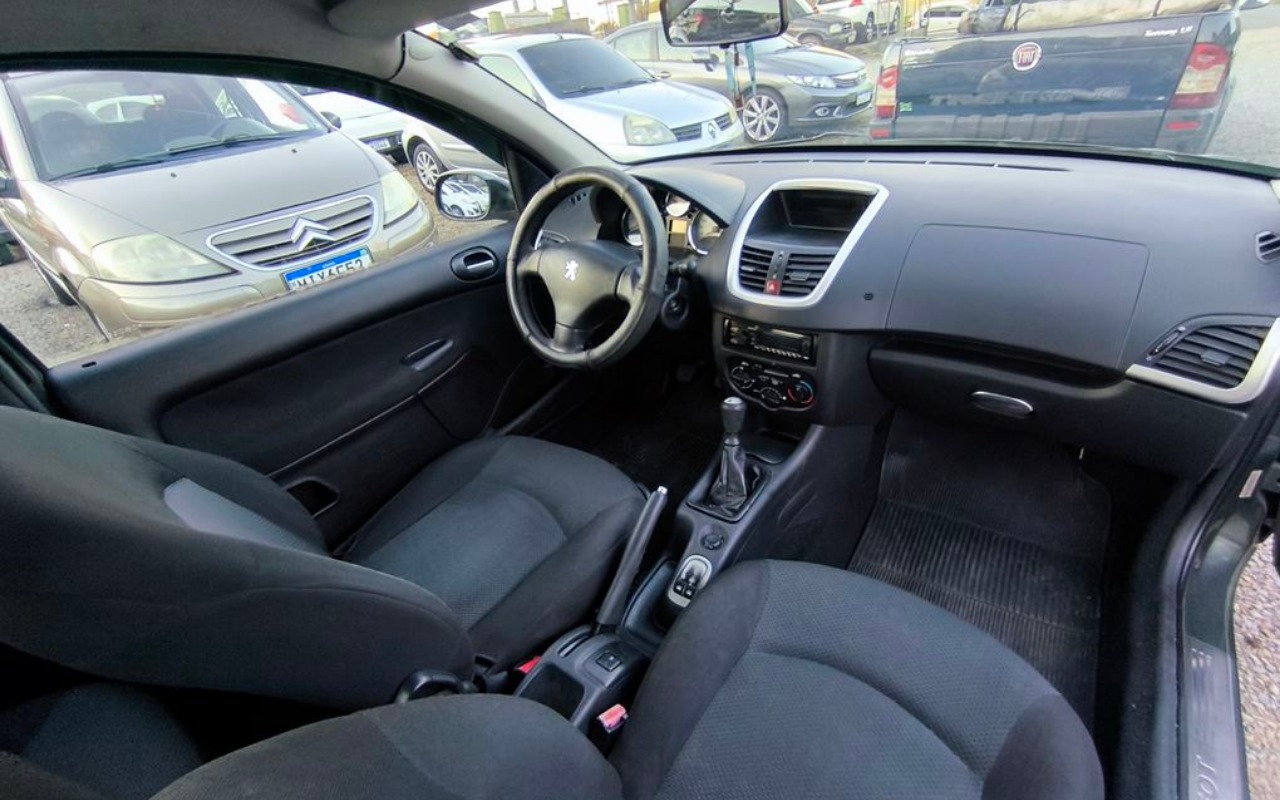 imagem-https://www.socarrao.com.br/sc-vehicle-images-prod/3183339/1787004885764-SU1HXzIwMjYwODE3XzE3MjYwMiAoQ29weSkuanBn.jpg