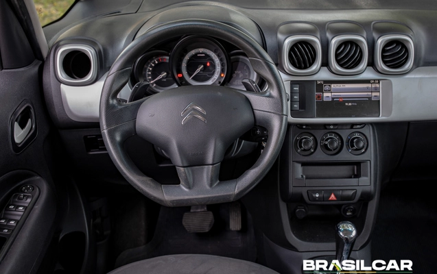imagem-https://www.socarrao.com.br/sc-vehicle-images-prod/3183399/1786570111217-003_d843e54d7149c57b70265b6fc6c3bef7.jpg