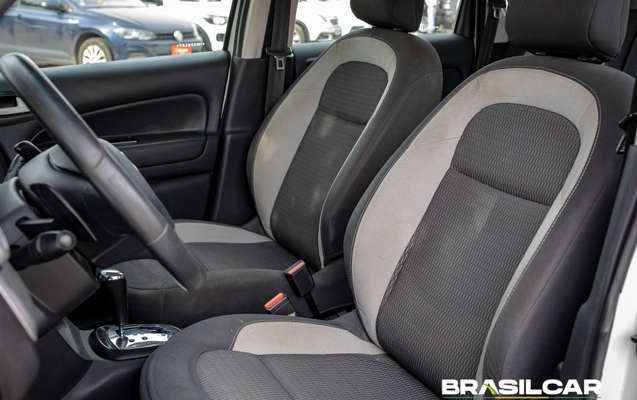 imagem-https://www.socarrao.com.br/sc-vehicle-images-prod/3183399/1786570111219-003_a9ce1aa12c0bb1c302d5d506345a07f7.jpg