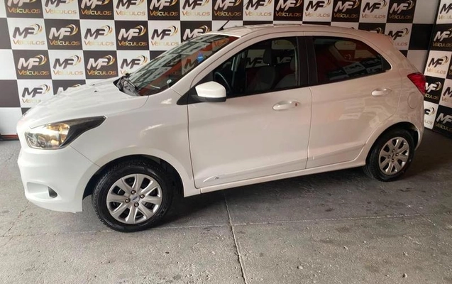imagem-https://www.socarrao.com.br/sc-vehicle-images-prod/3183513/1786570765463-8337833_18_B_53f7549b71.jpeg