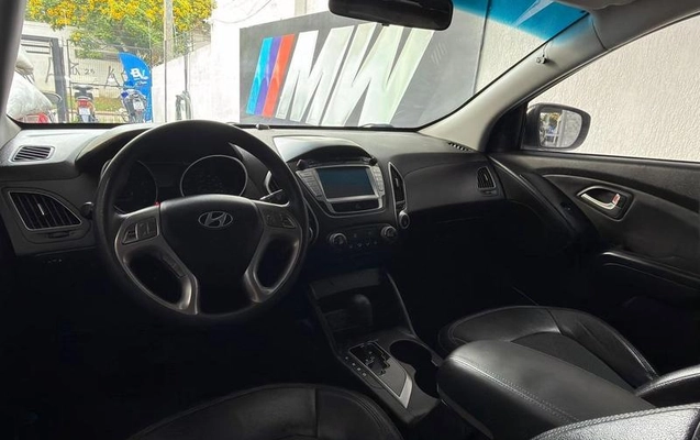 imagem-https://www.socarrao.com.br/sc-vehicle-images-prod/3183684/1788867302476-8369621_3_B_35b8e65f05.jpeg