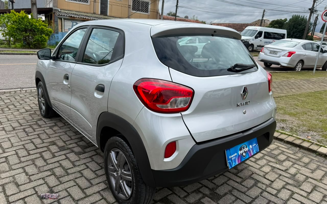 imagem-https://www.socarrao.com.br/sc-vehicle-images-prod/3187171/1786582565598-V2hhdHNBcHAgSW1hZ2UgMjAyNi0wOC0xMCBhdCAwOS4zMi4zMCAoMSkuanBlZw.jpeg