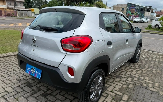 imagem-https://www.socarrao.com.br/sc-vehicle-images-prod/3187171/1786582565687-V2hhdHNBcHAgSW1hZ2UgMjAyNi0wOC0xMCBhdCAwOS4zMi4zMCAoMykuanBlZw.jpeg