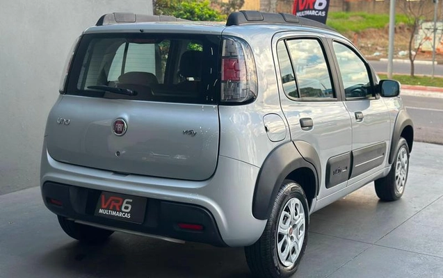 imagem-https://www.socarrao.com.br/sc-vehicle-images-prod/3187443/1790000542258-8362473_6_B_bca0cde9e7.jpeg