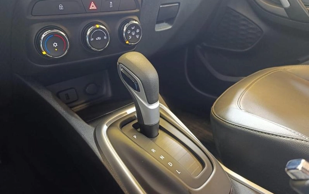 imagem-https://www.socarrao.com.br/sc-vehicle-images-prod/3187802/1788900188589-8374786_17_B_2de5ad713c.jpeg