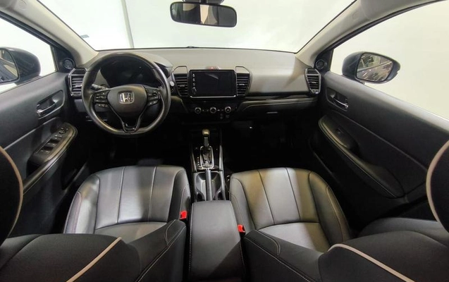 imagem-https://www.socarrao.com.br/sc-vehicle-images-prod/3188111/1787703723125-8374791_5_B_03f2f1590e.jpeg
