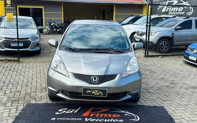 imagem-https://www.socarrao.com.br/sc-vehicle-images-prod/3198405/1787419359535-8322924_5_B_e7c6aa5eb4.jpeg