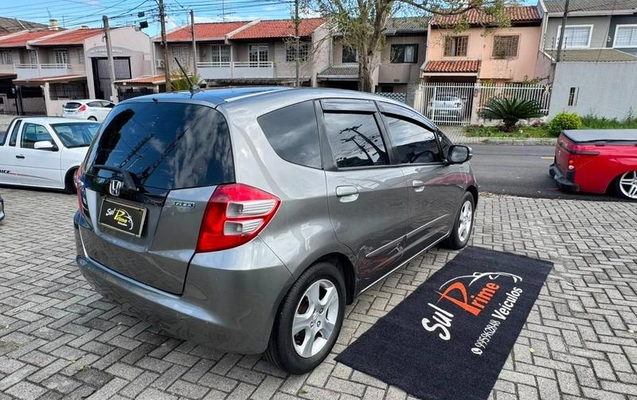 imagem-https://www.socarrao.com.br/sc-vehicle-images-prod/3198405/1787419359536-8322924_6_B_4f2e42ca4c.jpeg