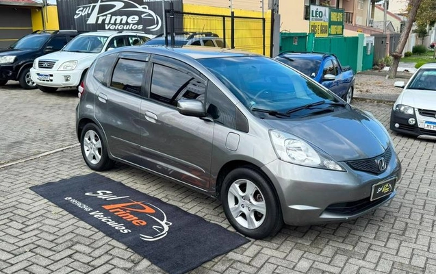 imagem-https://www.socarrao.com.br/sc-vehicle-images-prod/3198405/1787419359538-8322924_2_B_52669b21bd.jpeg