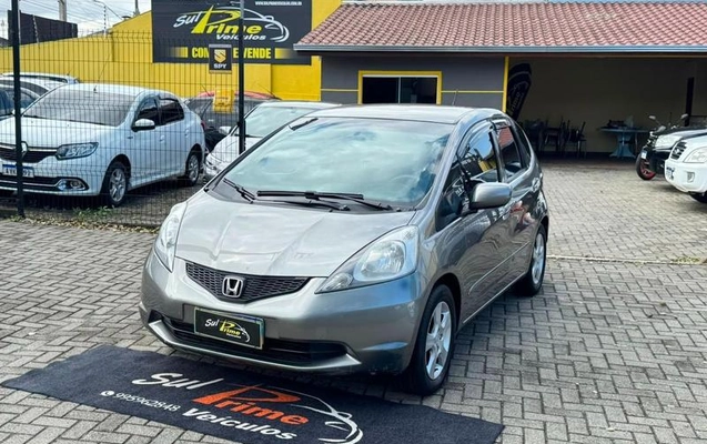 imagem-https://www.socarrao.com.br/sc-vehicle-images-prod/3198405/1787419359543-8322924_5_B_59d93f86d9.jpeg