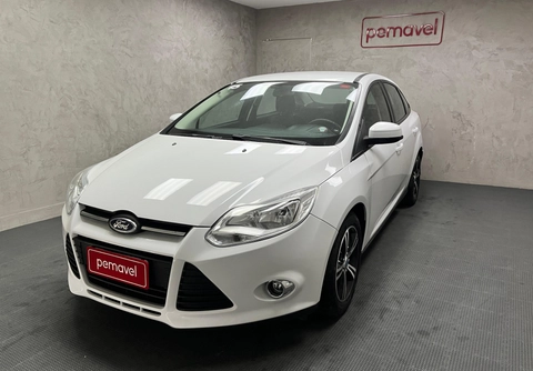 Ford Focus 2015 Branco — foto 1 de 3