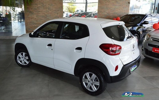 imagem-https://www.socarrao.com.br/sc-vehicle-images-prod/3199271/1787836899308-8375043_4_B_043cc99859.jpeg